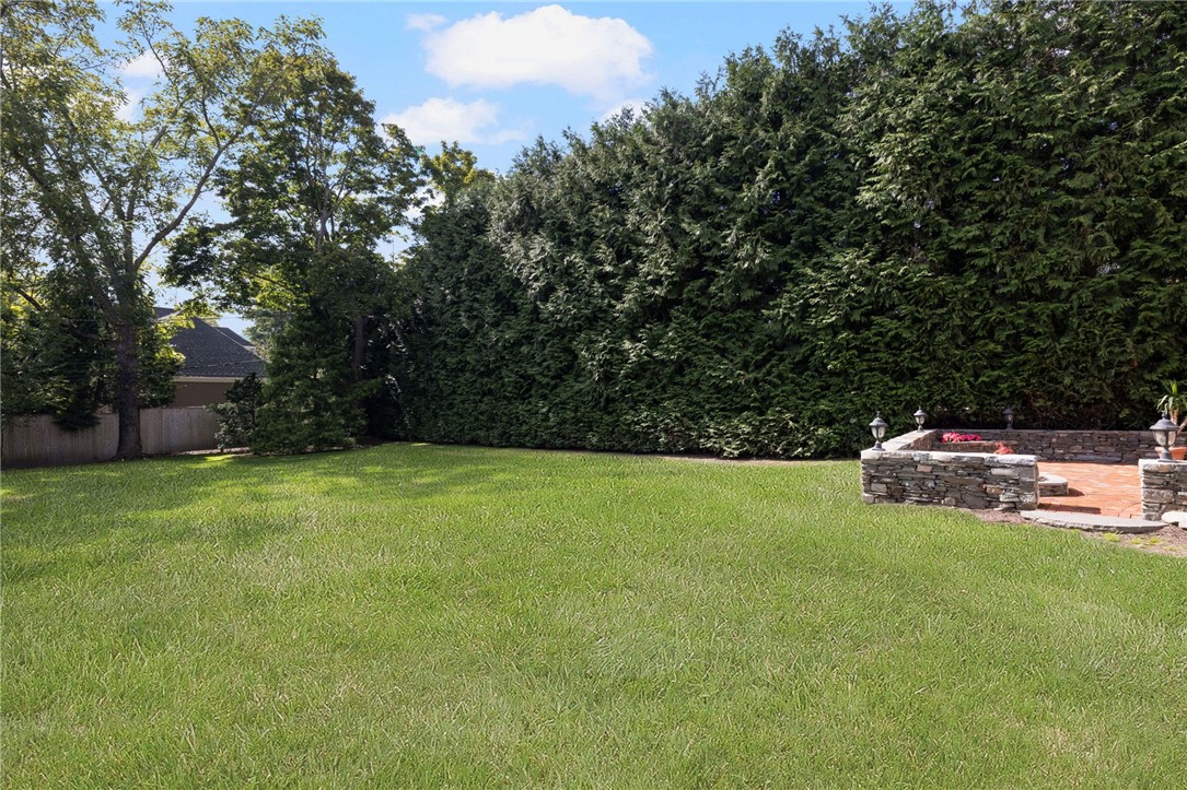 107 Old Beach Road, Unit 2 Newport, RI 02840 - Photo 31 of 38