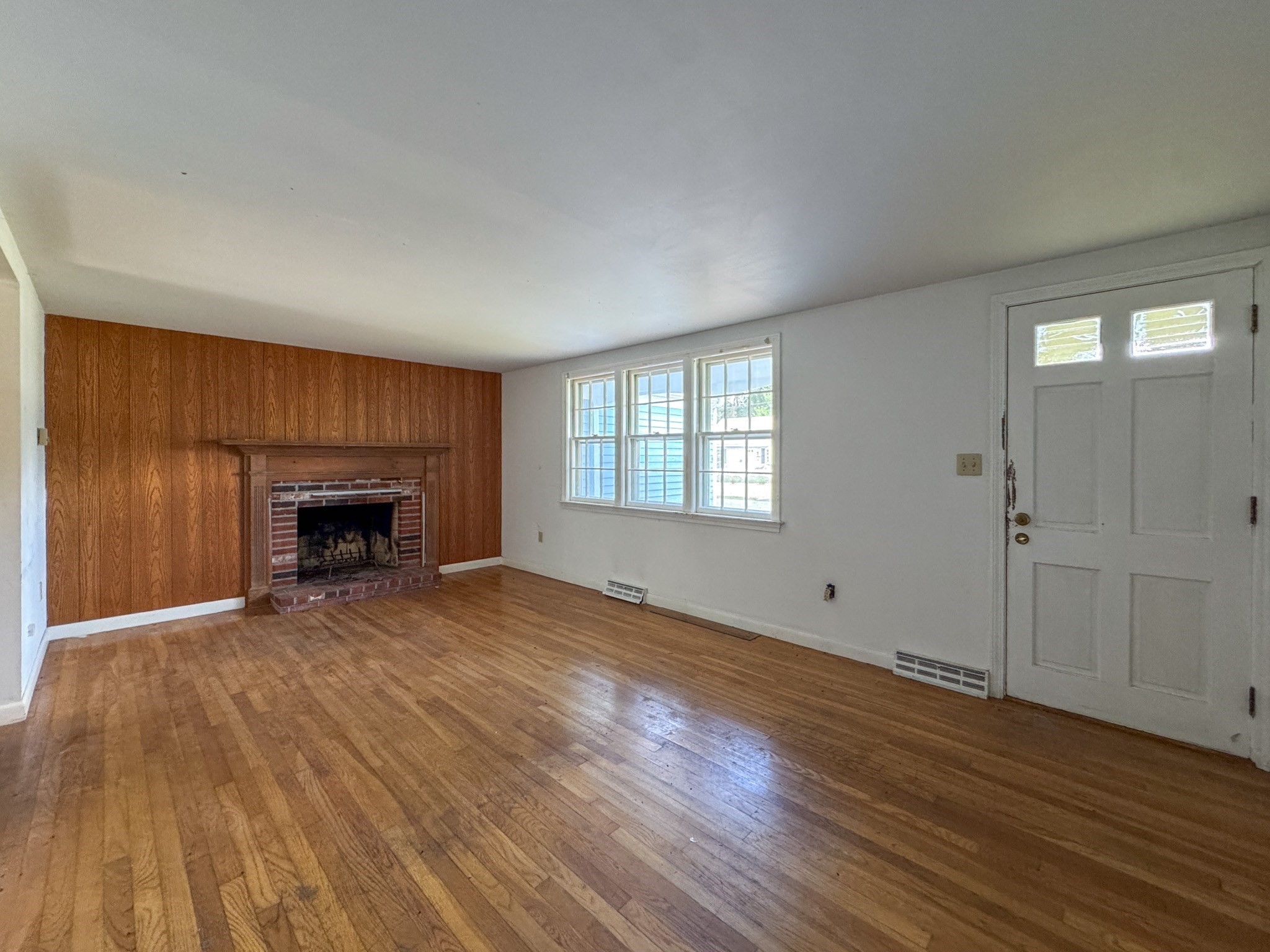 57 Taft Road Yarmouth, MA 02673 - Photo 6 of 34 Gallery Image 6