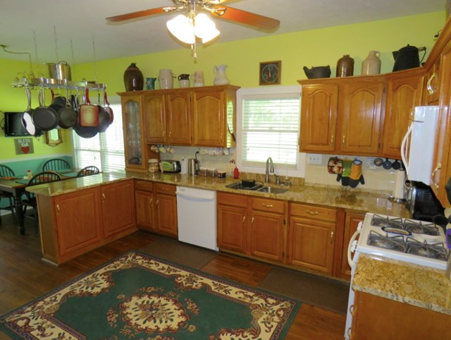 8 Canaan Road Opelika, AL 36804 - Photo 16 of 36