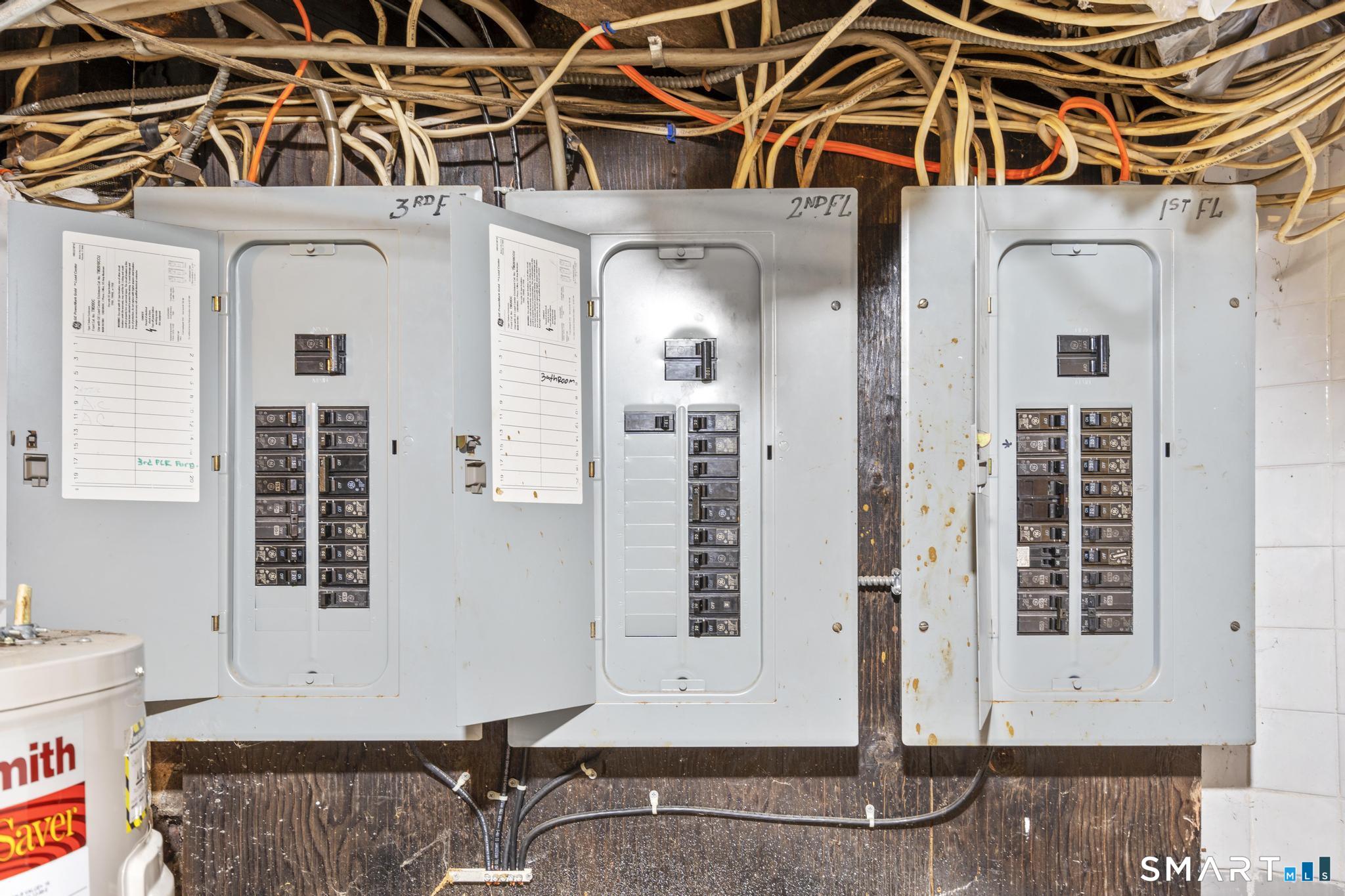 351 Chestnut Street New Britain, CT 06051 - Photo 17 of 23