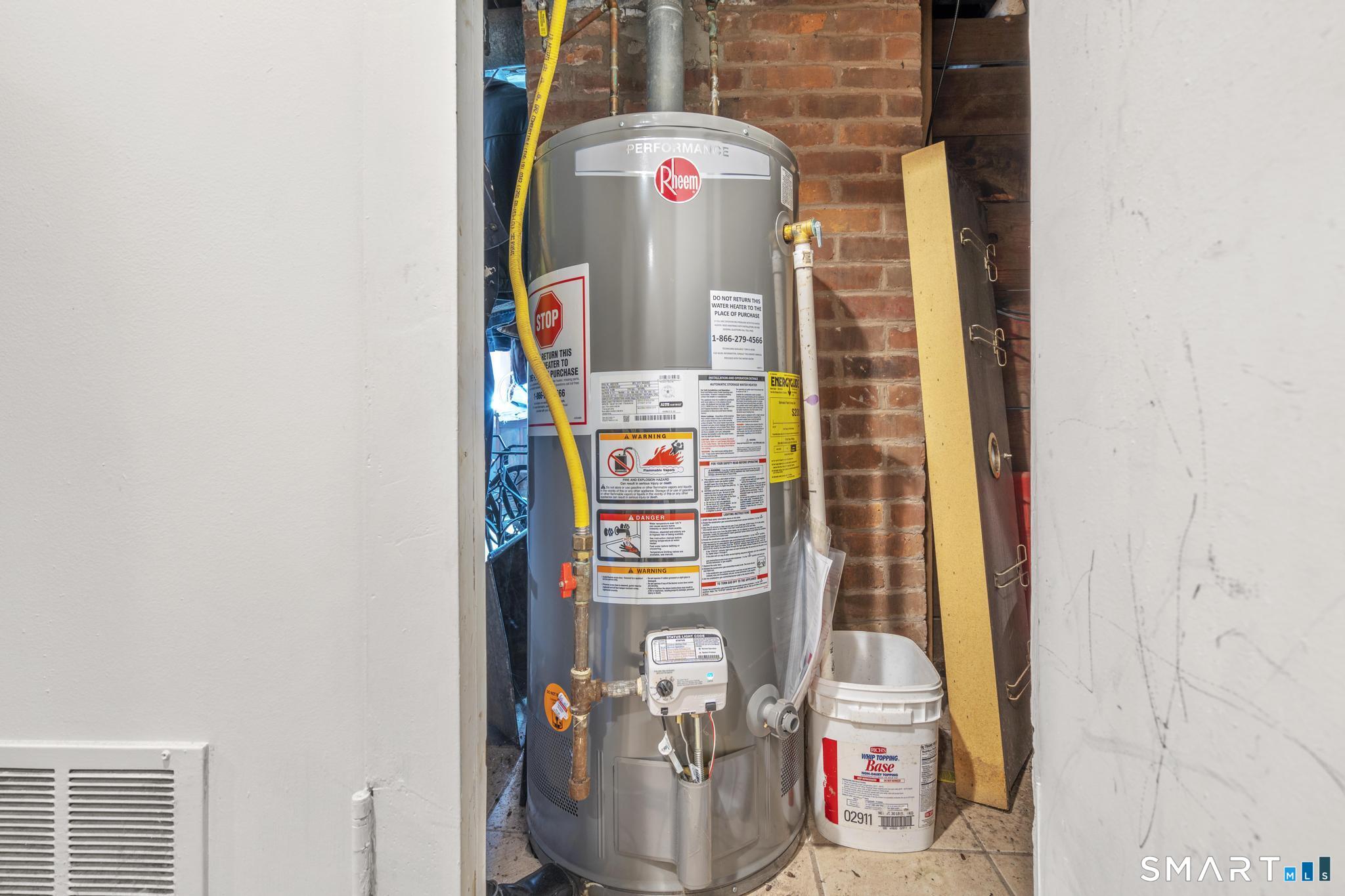 351 Chestnut Street New Britain, CT 06051 - Photo 18 of 23