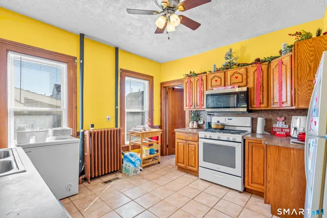 $560,000 | 351 Chestnut Street, New Britain, CT 06051