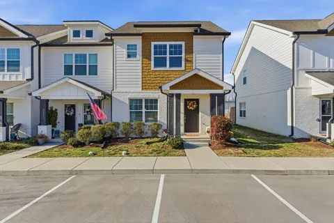 $319,900 | 2033 Axis Avenue, Old Hickory, TN 37138