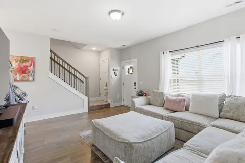 $319,900 | 2033 Axis Avenue, Old Hickory, TN 37138