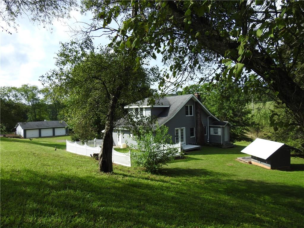 260 Bonniebrook Road Butler, PA 16002 - Photo 2 of 18