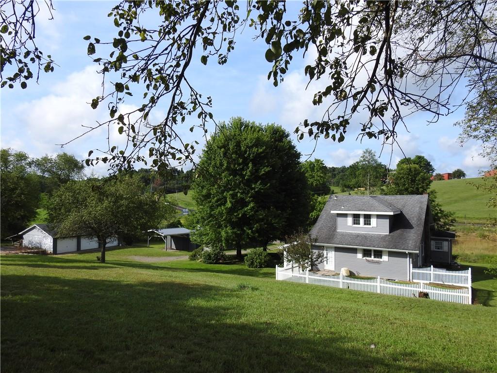 260 Bonniebrook Road Butler, PA 16002 - Photo 3 of 18