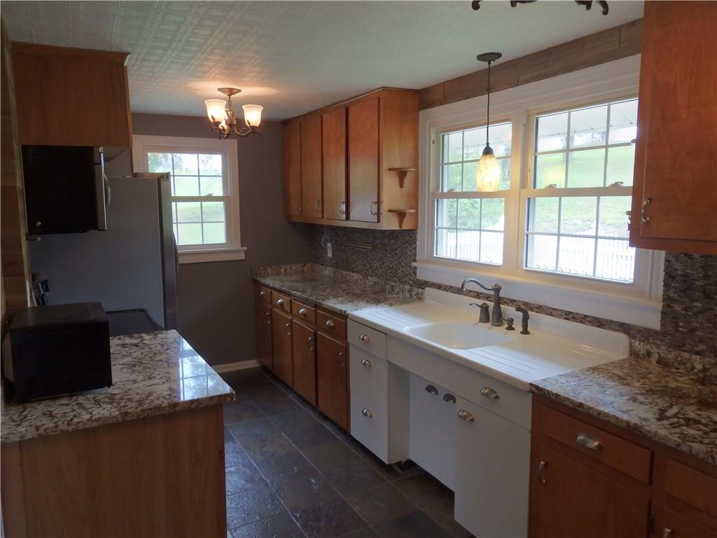 260 Bonniebrook Road Butler, PA 16002 - Photo 6 of 18