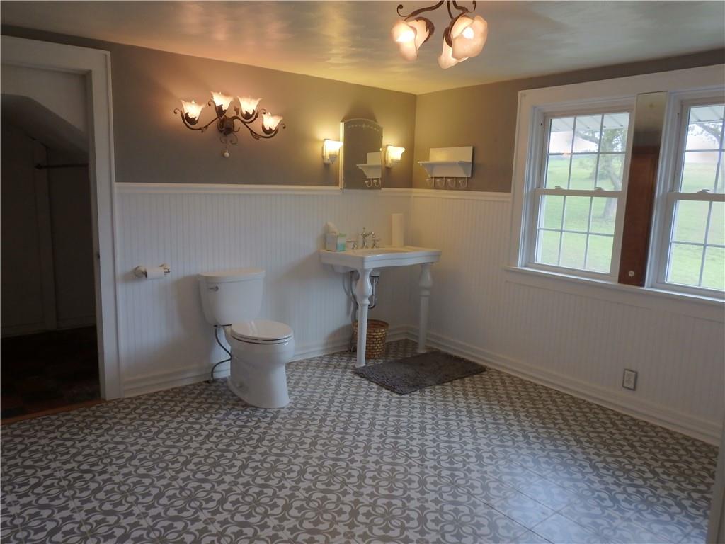 260 Bonniebrook Road Butler, PA 16002 - Photo 10 of 18