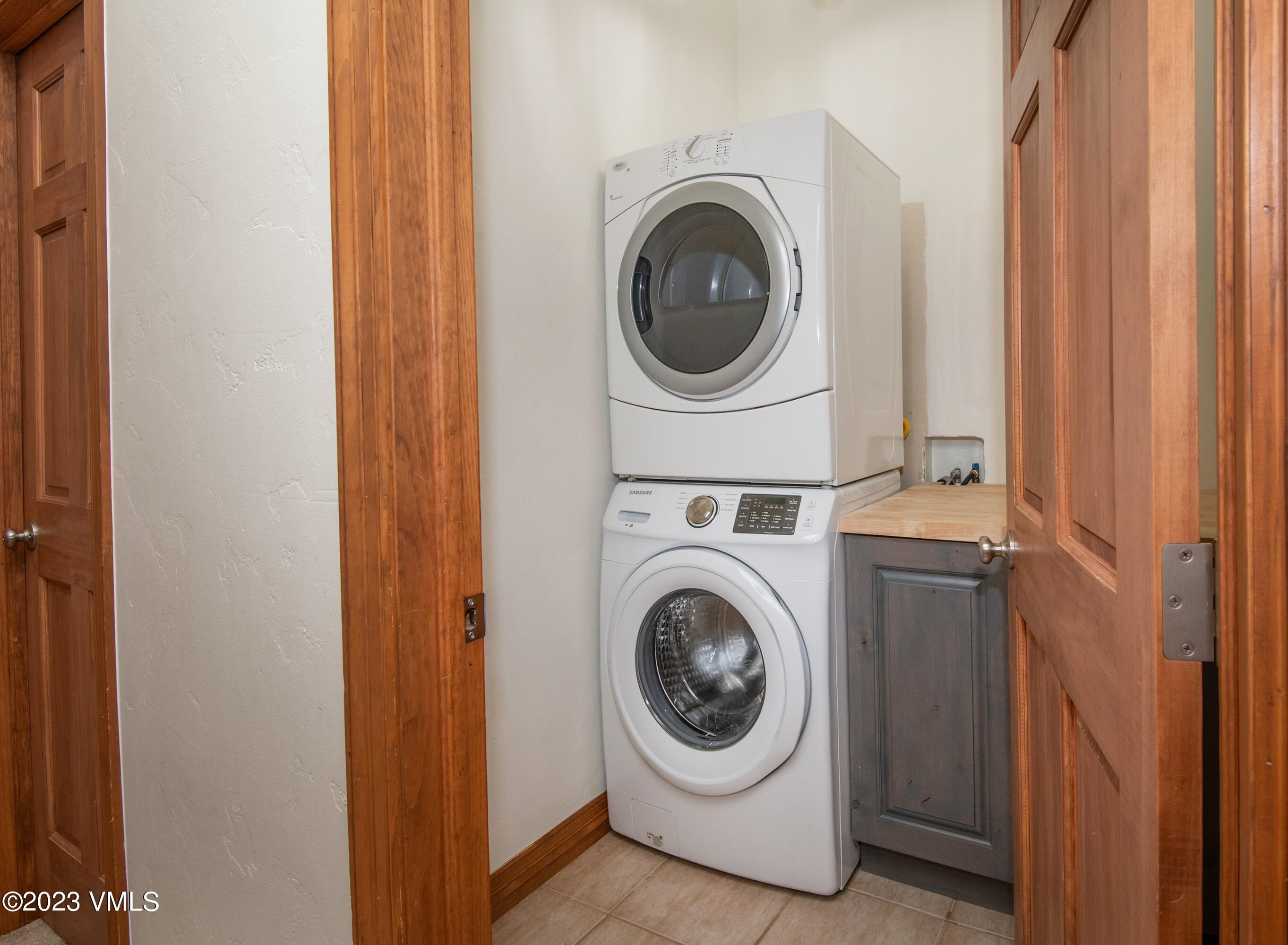 305 Red Fox Gypsum, CO 81637 - Photo 30 of 50 a utility room with dryer and washer