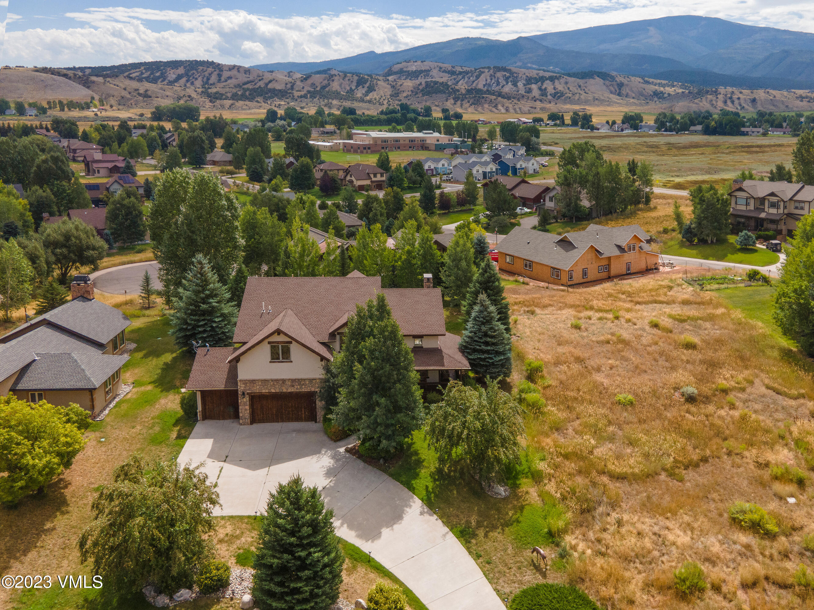 305 Red Fox Gypsum, CO 81637 - Photo 45 of 50 an aerial view of residential houses with outdoor space and river