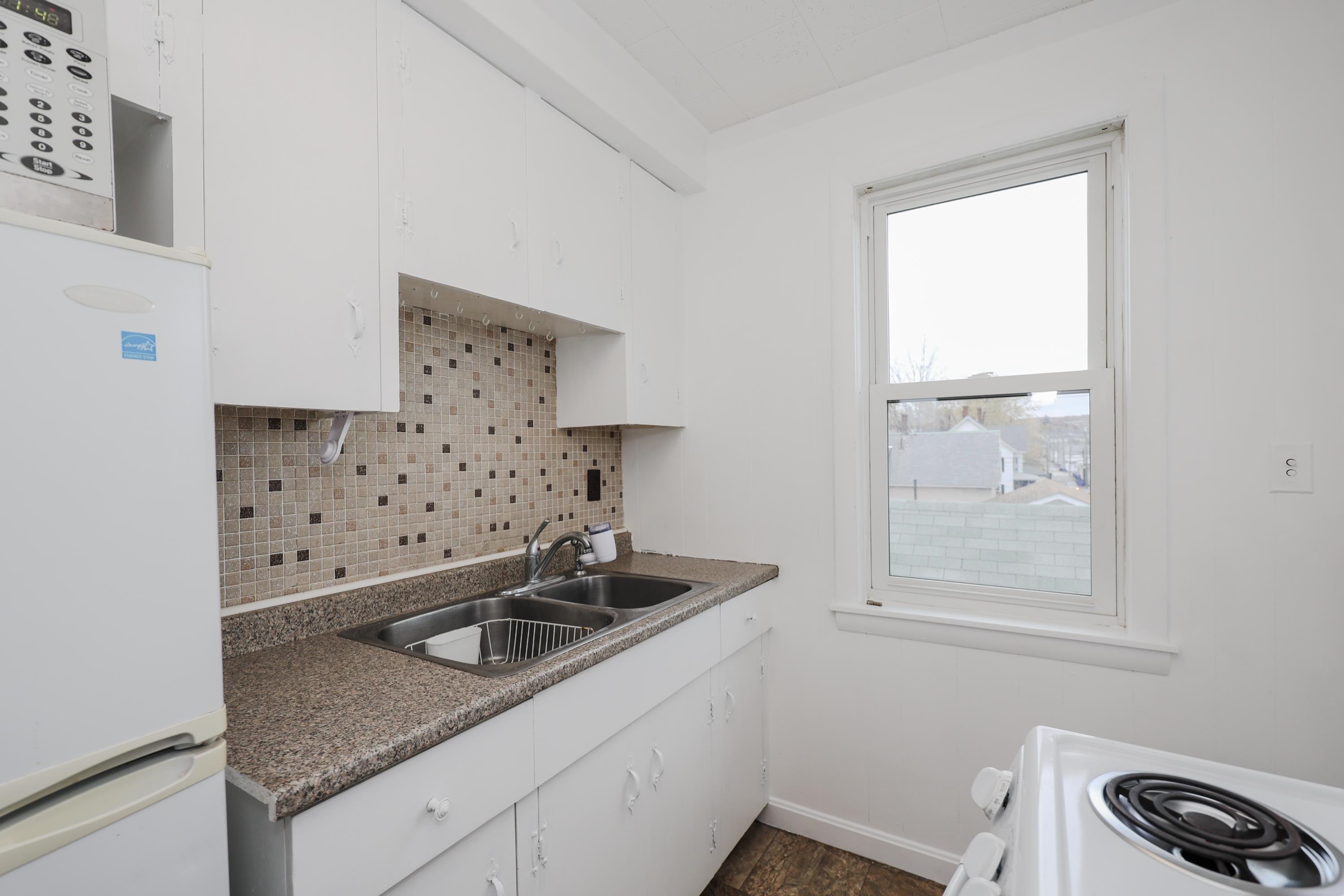 27 Blodget Street Manchester, NH 03104 - Photo 60 of 60