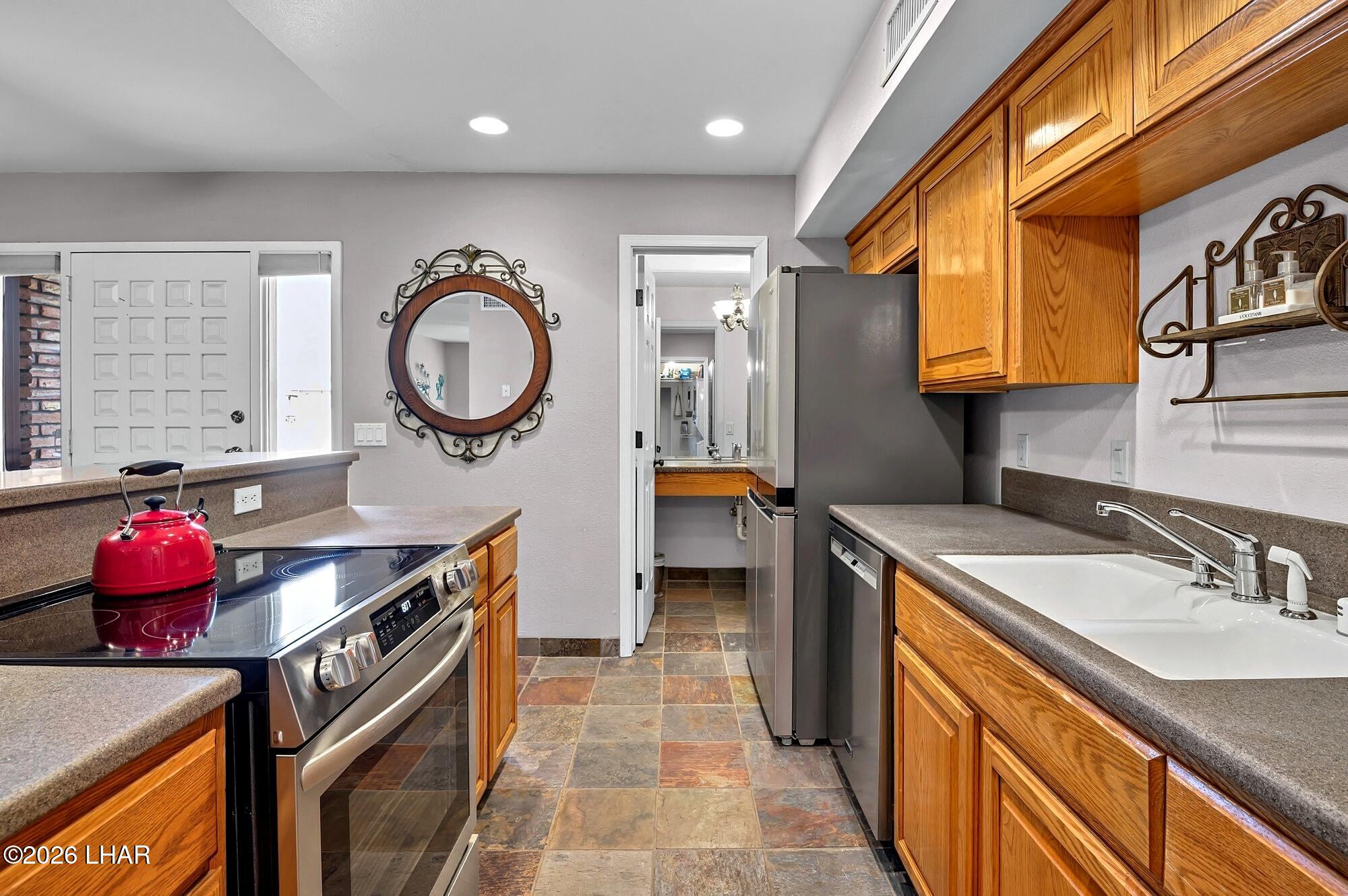9170 Riverside Drive, Unit 8 Parker, AZ 85344 - Photo 10 of 32