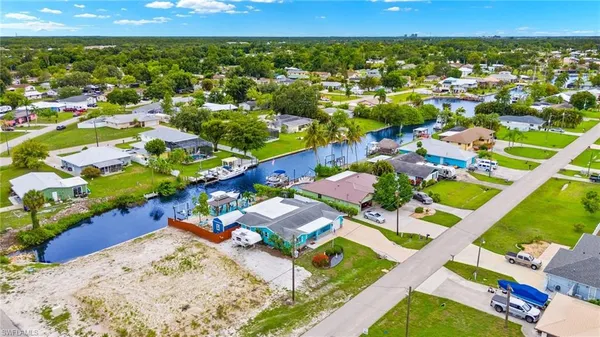 $445,000 | 13527 Marquette Boulevard, Fort Myers, FL 33905