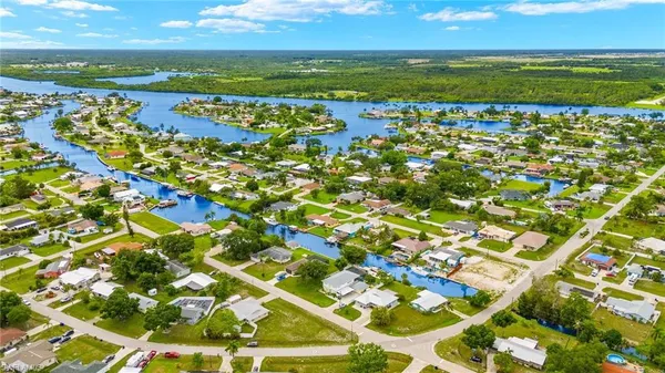 $445,000 | 13527 Marquette Boulevard, Fort Myers, FL 33905