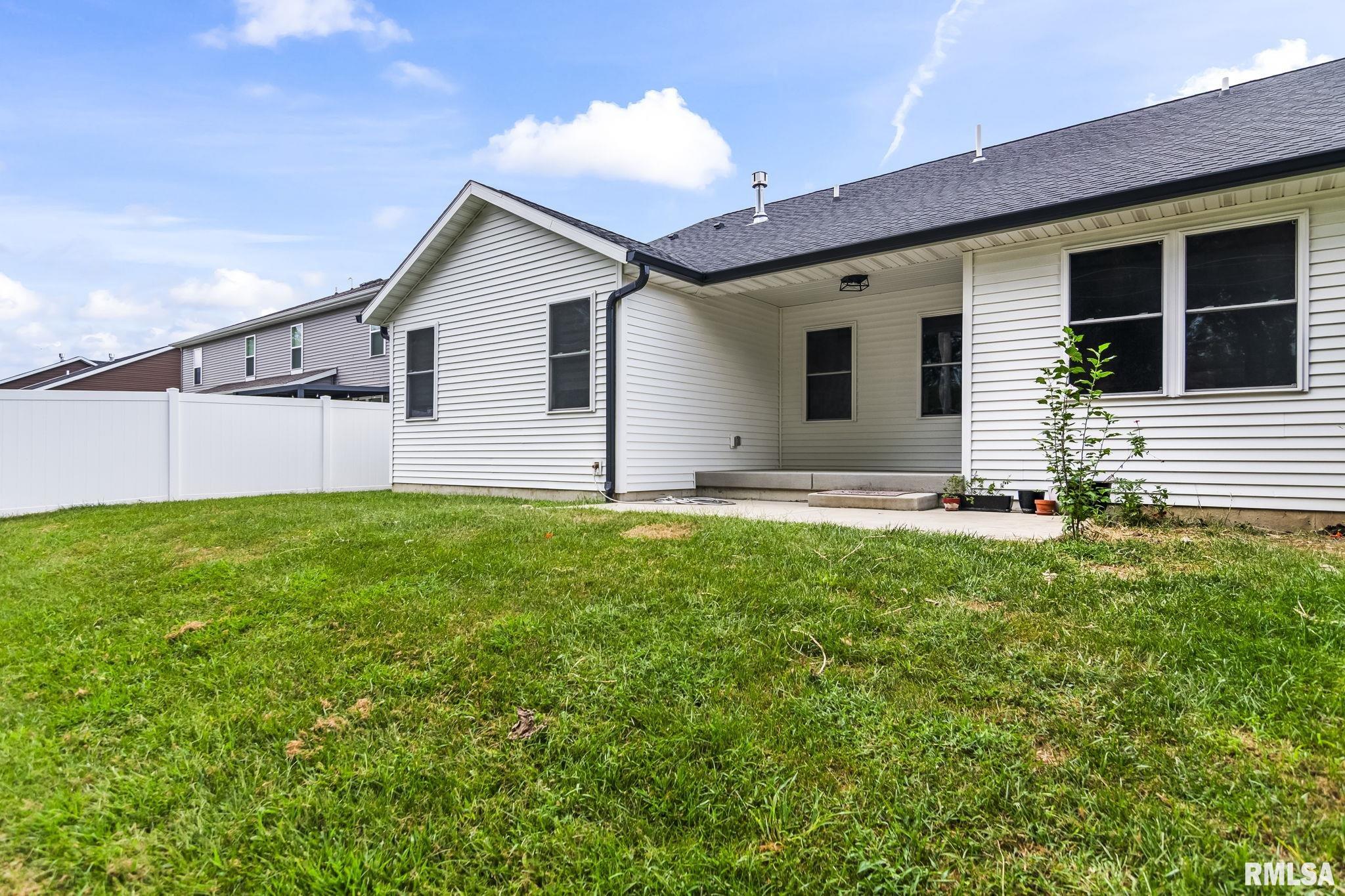 319 Waterwheel Drive Rochester, IL 62563 - Photo 32 of 34 Gallery Image 32