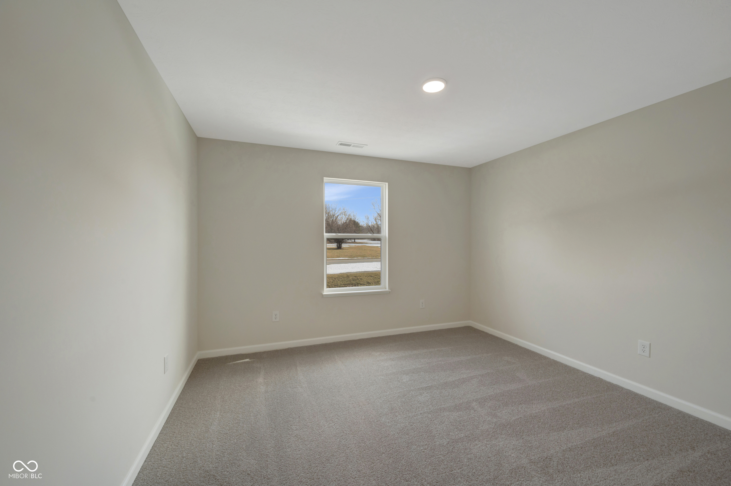 1109 Vineyard Way Greenwood, IN 46143 - Photo 8 of 21