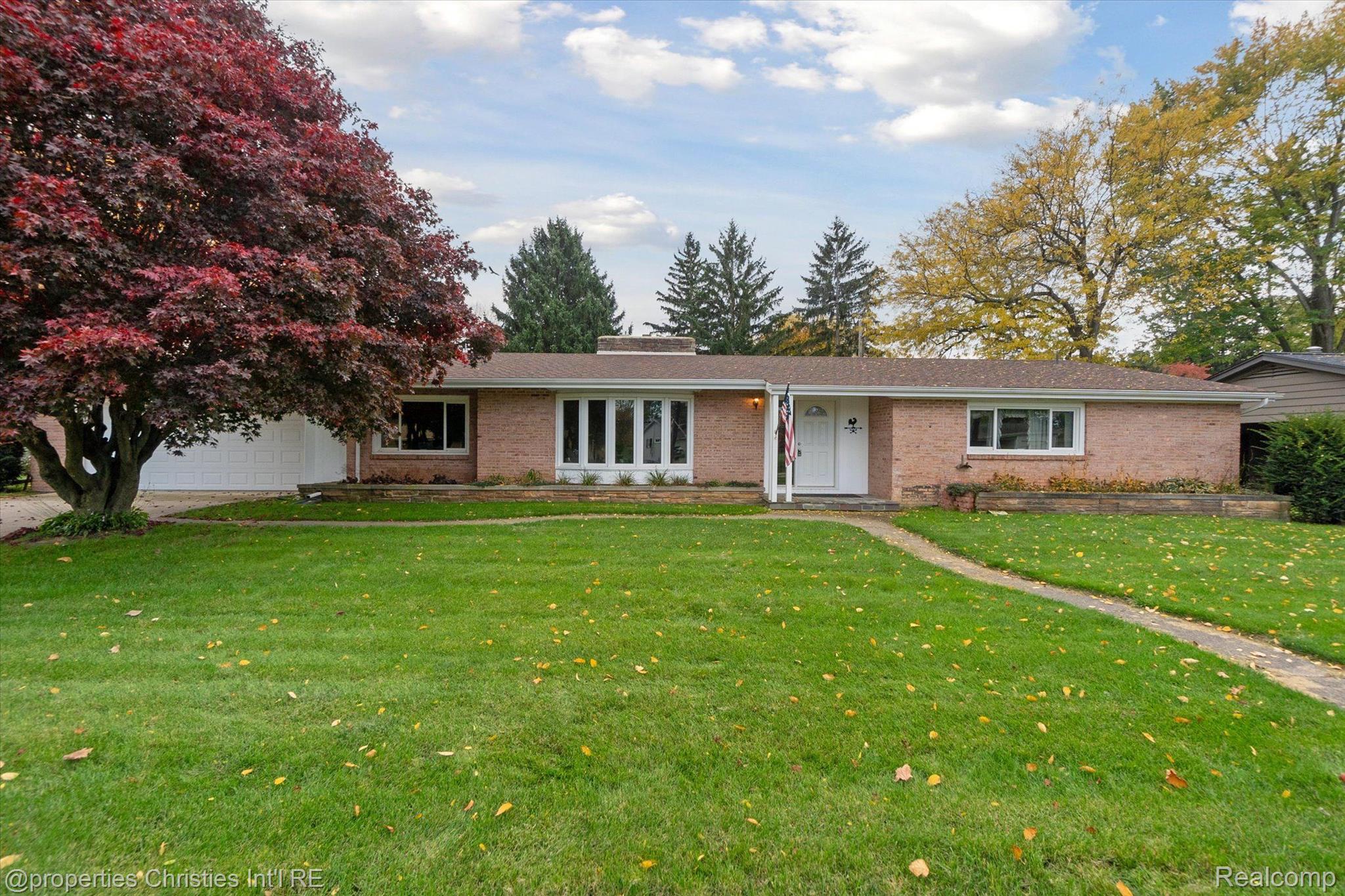 728 Devonshire Road Fowlerville, MI 48836 - Photo 34 of 51 Gallery Image 34