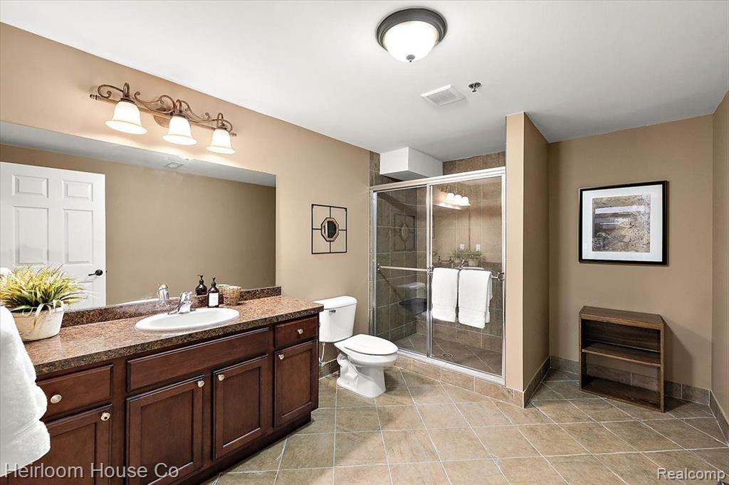 45926 South Stonewood Road Canton, MI 48187 - Photo 27 of 73