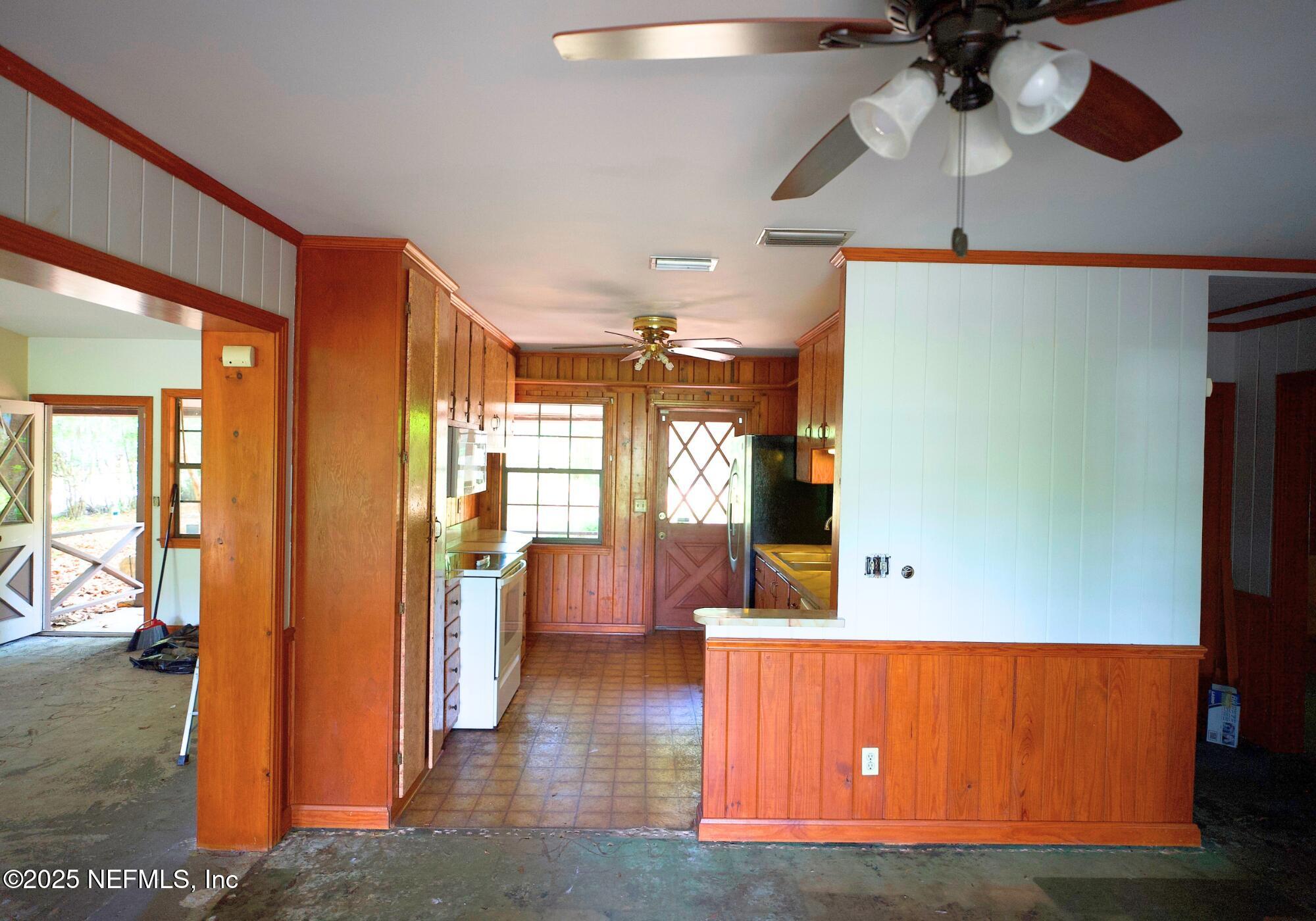 5152 Eulace Road Jacksonville, FL 32210 - Photo 7 of 24 Kitchen