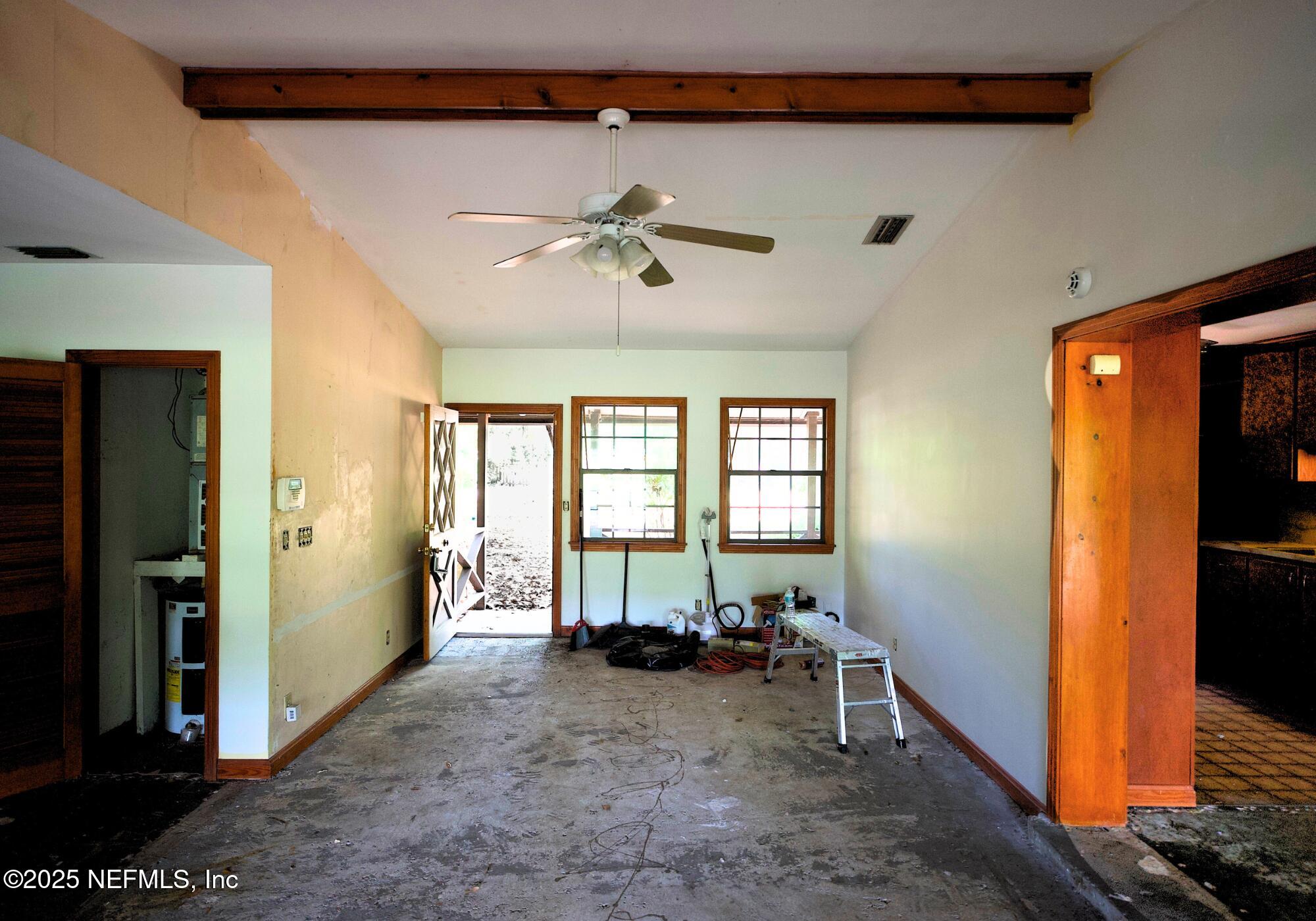 5152 Eulace Road Jacksonville, FL 32210 - Photo 10 of 24 Living Room