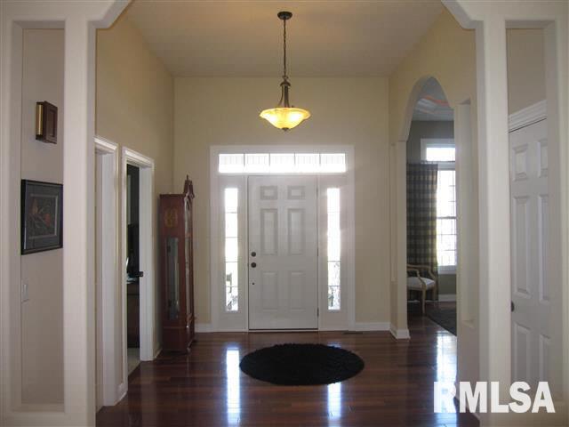 5656 Judge Road Bettendorf, IA 52722 - Photo 3 of 22 Gallery Image 3