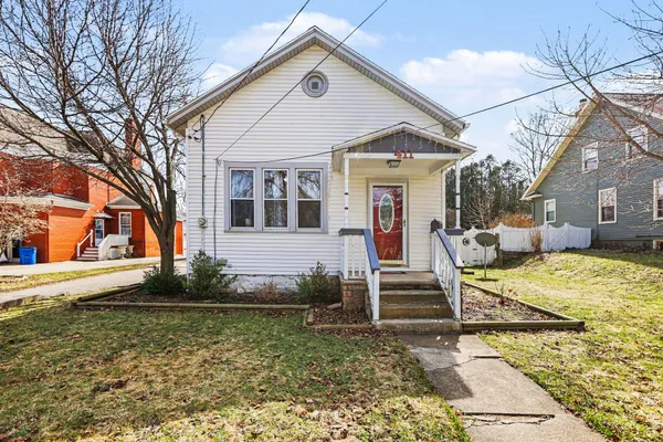 $249,900 | 411 5th Street, Manistee, MI 49660