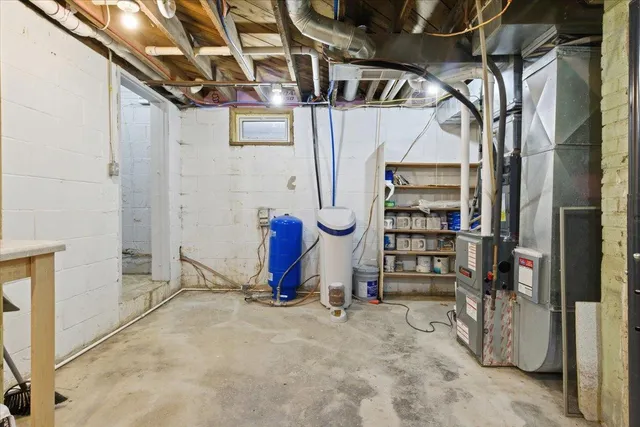 $250,000 | 33987 County 8 Boulevard, Cannon Falls, MN 55009