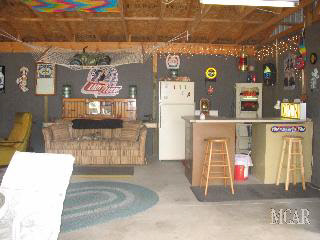 8374 Secor Road Lambertville, MI 48144 - Photo 8 of 16 934554-7.JPG