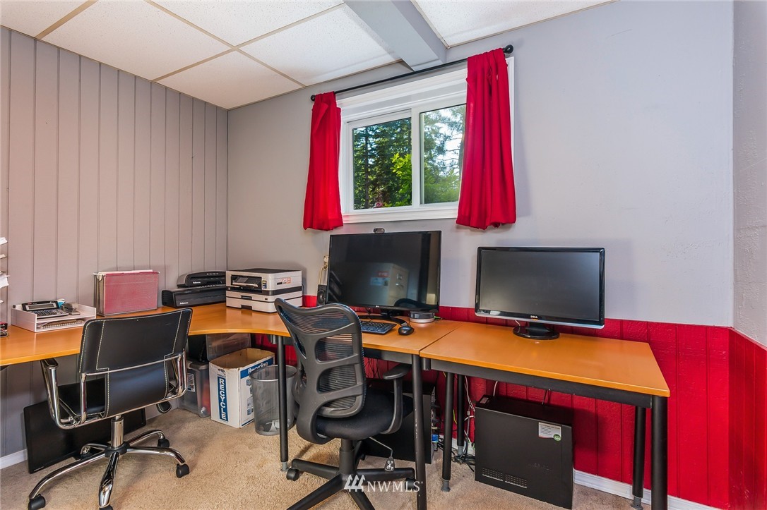 22117 4th Place West Bothell, WA 98021 - Photo 17 of 25