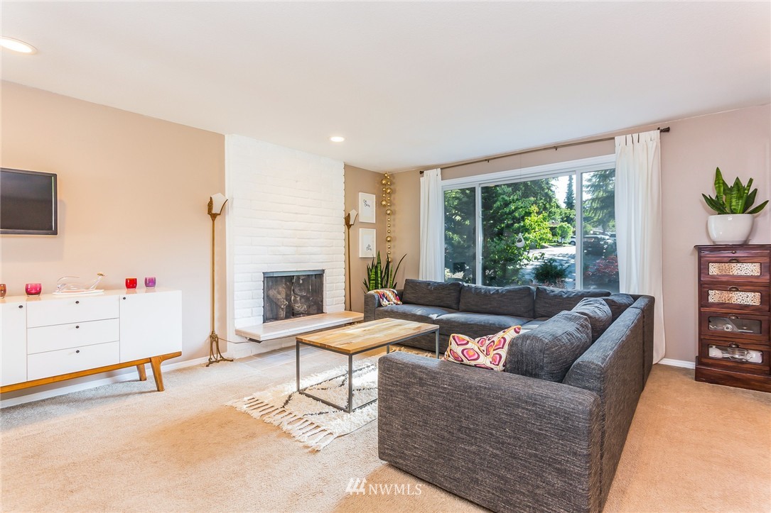 22117 4th Place West Bothell, WA 98021 - Photo 4 of 25