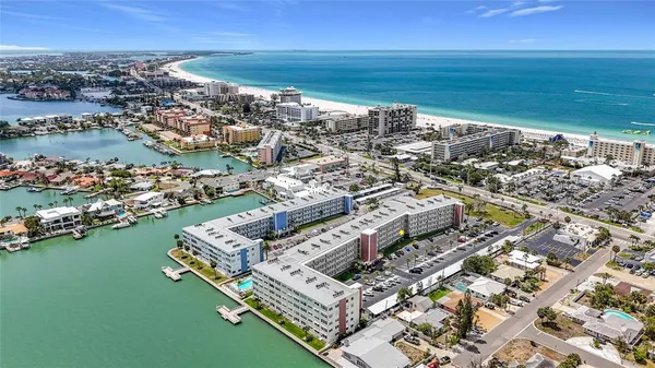 $350,000 | 5575 Gulf Boulevard, Unit 225, St. Pete Beach, FL 33706