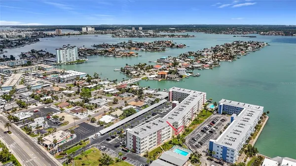 $350,000 | 5575 Gulf Boulevard, Unit 225, St. Pete Beach, FL 33706