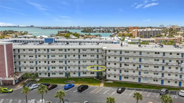 $350,000 | 5575 Gulf Boulevard, Unit 225, St. Pete Beach, FL 33706