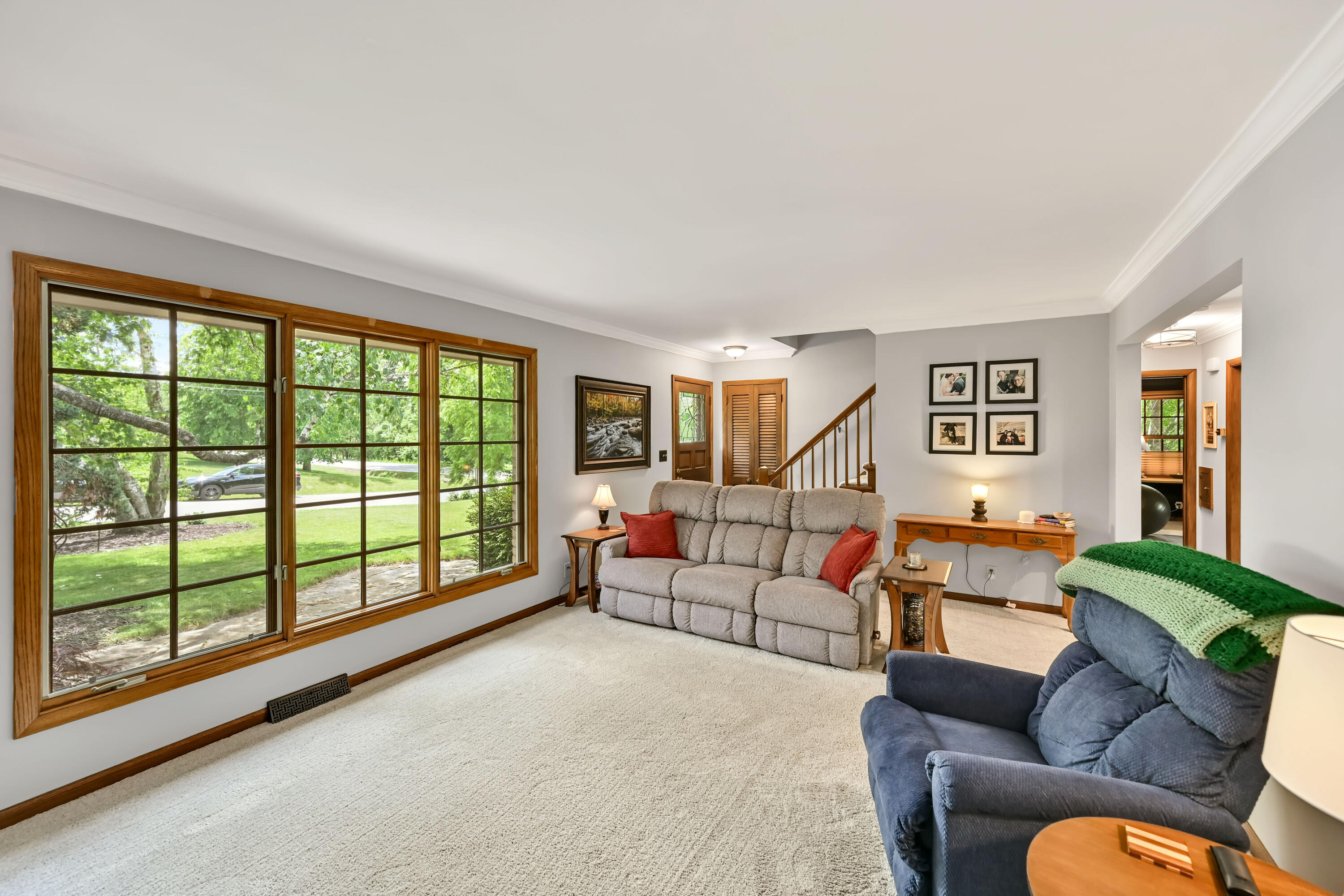 N68W13566 Ranch Road Menomonee Falls, WI 53051 - Photo 6 of 49 Living Room