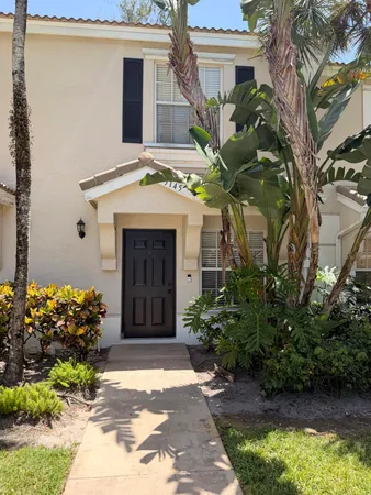 $2,300 | 5145 Palmbrooke Circle, West Palm Beach, FL 33417