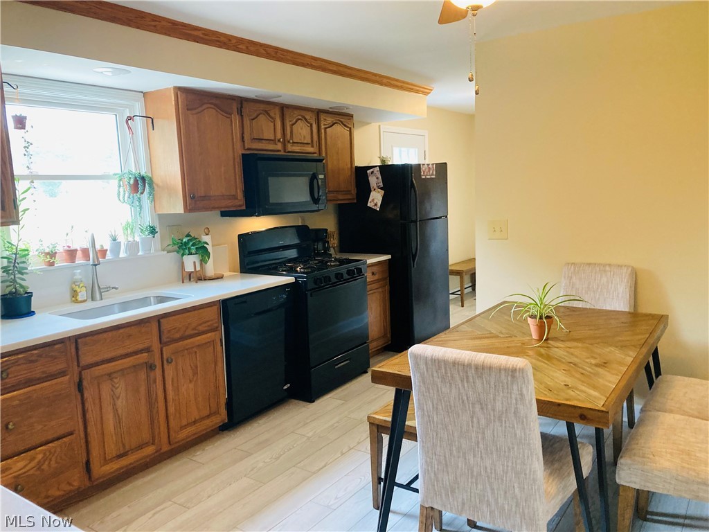 2836 North County Line Road Geneva, OH 44041 - Photo 8 of 17