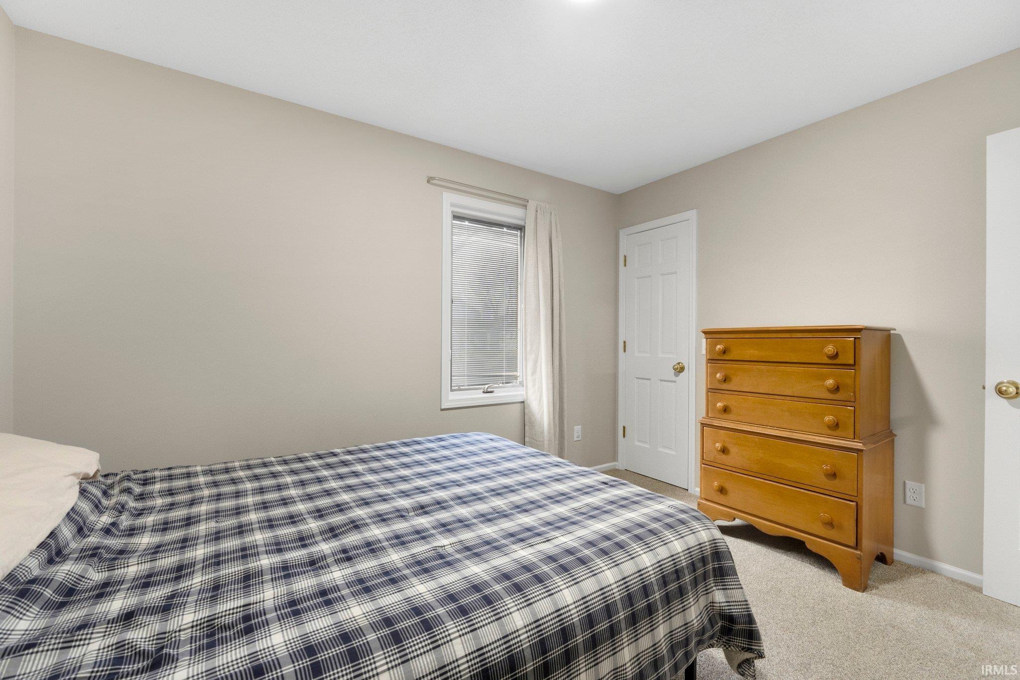 2319 Kerrigans Way Fort Wayne, IN 46815 - Photo 12 of 23