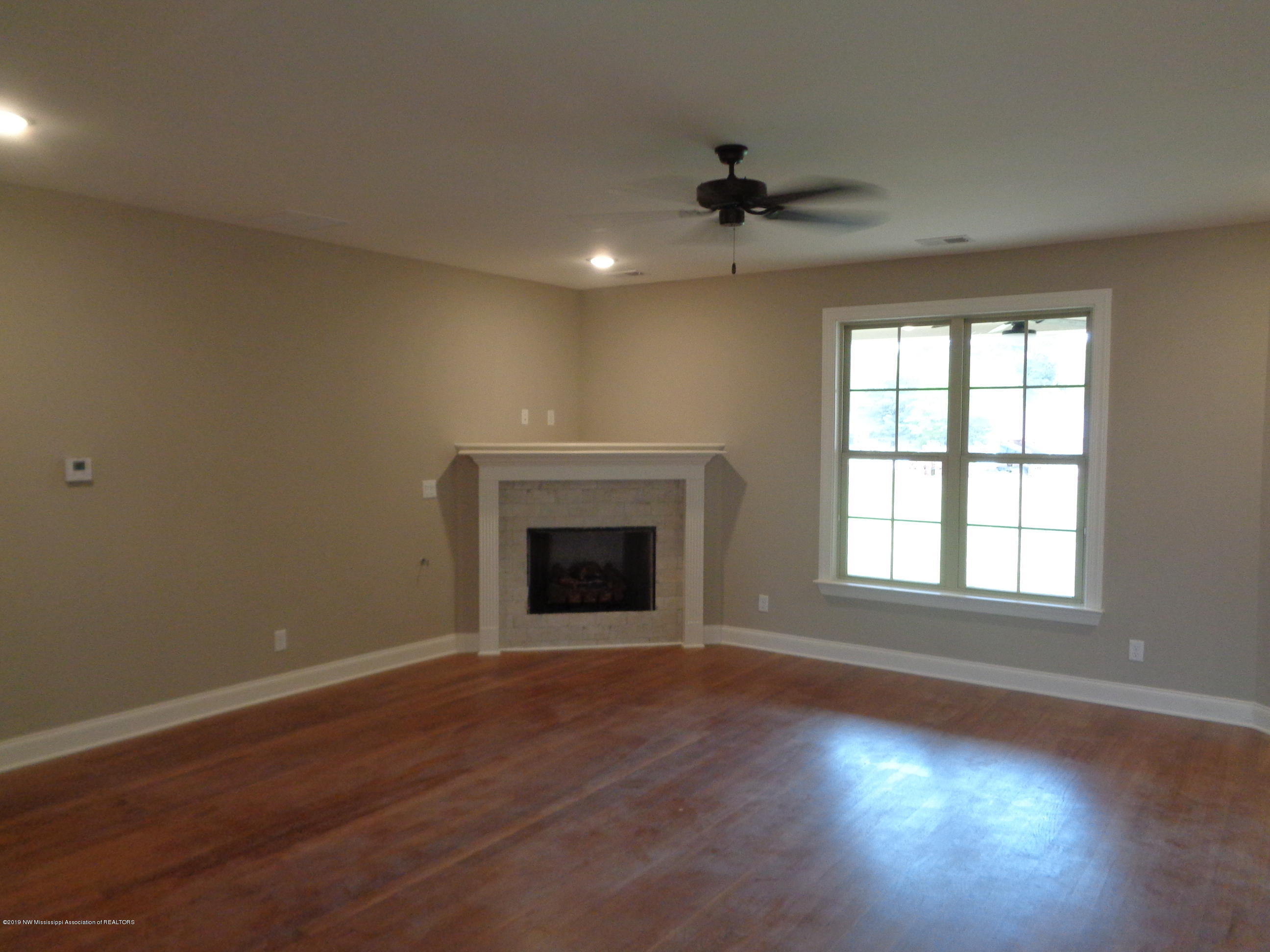 4635 Balterson Loop South Olive Branch, MS 38654 - Photo 3 of 32 DSC00385