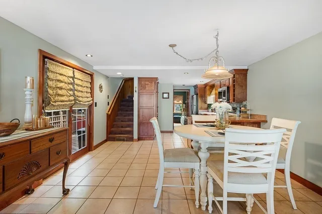 $869,400 | 45 Point Pleasant Road, Webster, MA 01570