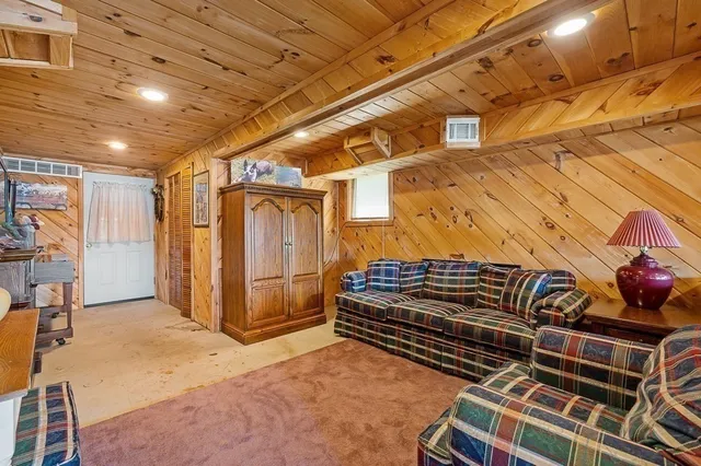 $869,400 | 45 Point Pleasant Road, Webster, MA 01570