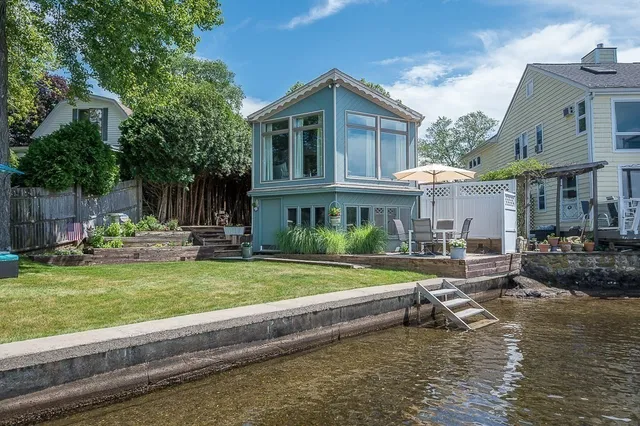 $869,400 | 45 Point Pleasant Road, Webster, MA 01570