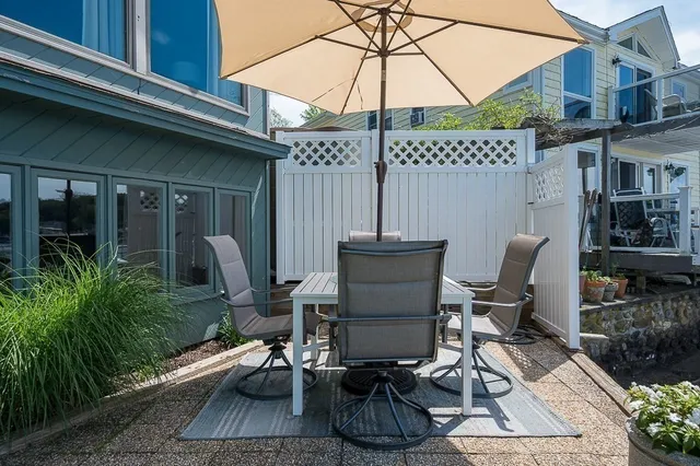 $869,400 | 45 Point Pleasant Road, Webster, MA 01570