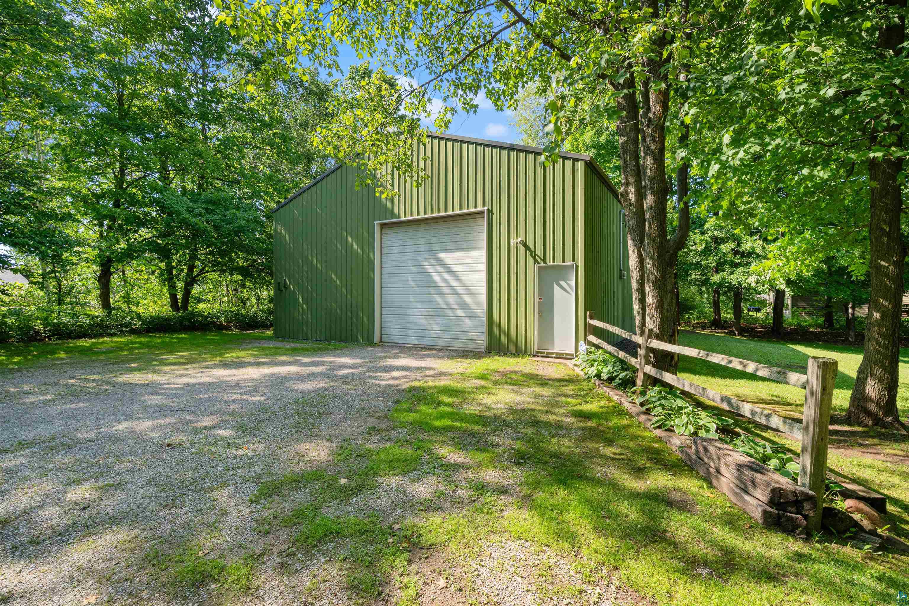 1661 Lavaque Road Proctor, MN 55810 - Photo 3 of 37