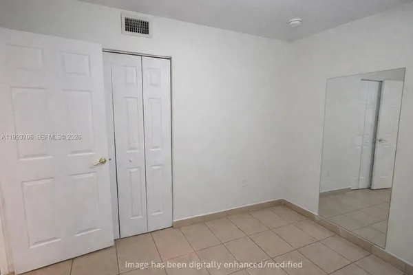 $1,800 | 318 East 6th Street, Unit 102, Hialeah, FL 33010