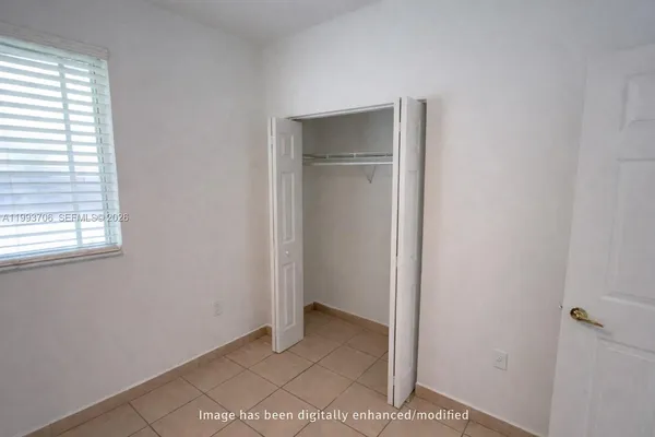 $1,800 | 318 East 6th Street, Unit 102, Hialeah, FL 33010