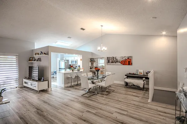 $3,500 | 7525 Northwest 61st Terrace, Unit 603, Parkland, FL 33067