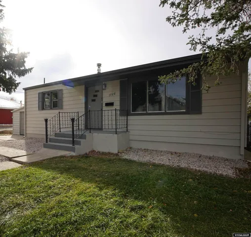 $335,000 | 1726 South Jackson Street, Casper, WY 82601