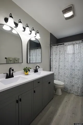 $335,000 | 1726 South Jackson Street, Casper, WY 82601