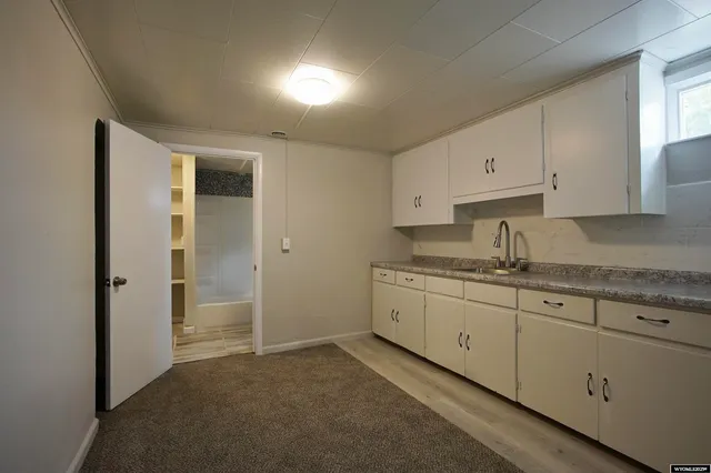 $335,000 | 1726 South Jackson Street, Casper, WY 82601