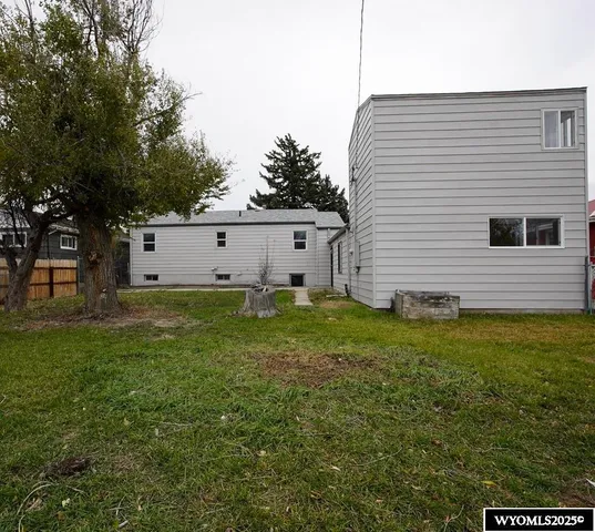 $335,000 | 1726 South Jackson Street, Casper, WY 82601